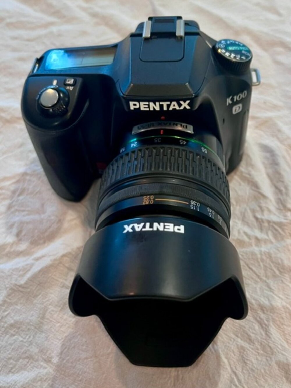 Pentax K100D Digital Camera SR & SMC Pentax-DA 18-55mm F3.5-5.6 Zoom Lens